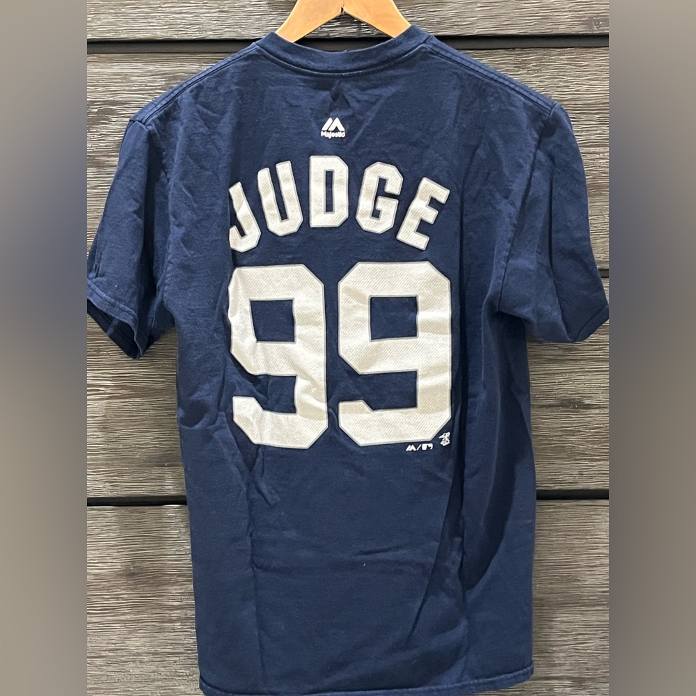 ‼️ Majestic New York Yankees Aaron Judge ⚾️ T-Shirt - Size Medium